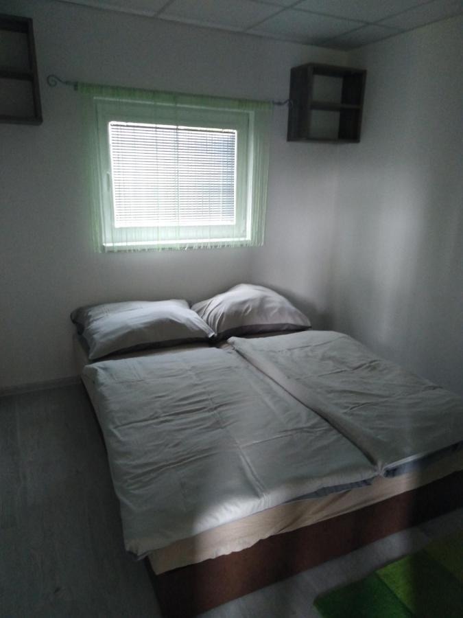 Apartmany Vihorlat II Kaluža エクステリア 写真